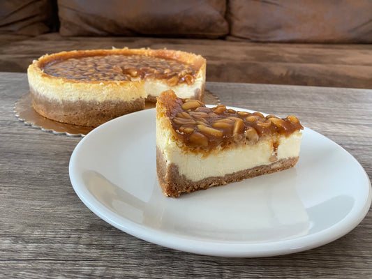 RECEPT - CHEESECAKE S KARAMELEM A OŘECHY